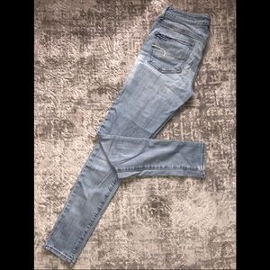 American eagle light-wash skinny jeans
